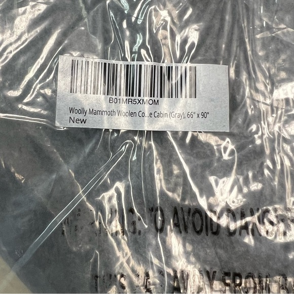 Woolly Mammoth Woolen Co. Merino Wool Blend Gray Outdoors Blanket Size 66”x90” - Picture 4 of 5